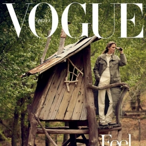 传奇超模“卡神”大势回归，时隔多年再拍《VOGUE》封面！