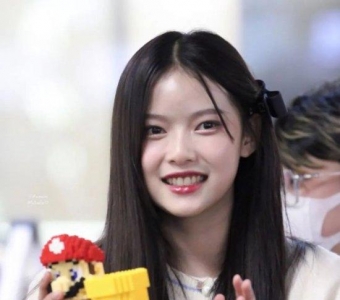 只有“蛇系”美女才能站上C位?美女